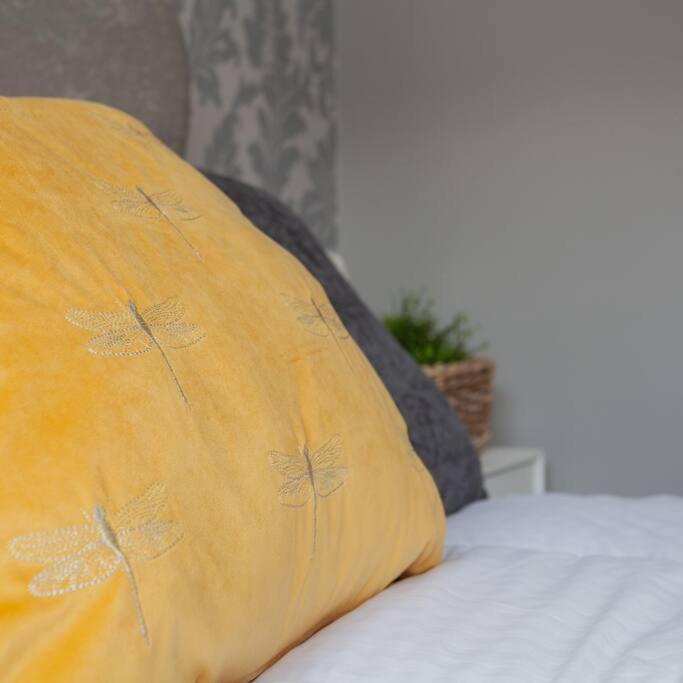 Beautiful Apartment In The Heart Of Belfast!! Bagian luar foto