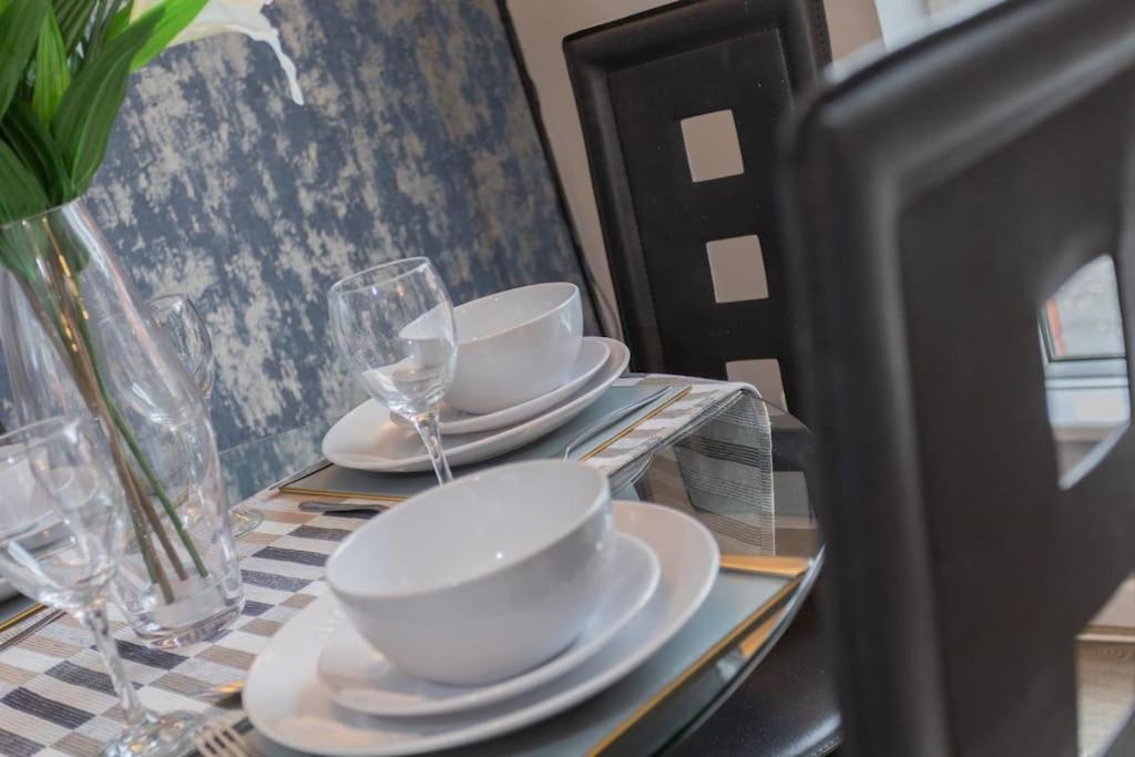 Beautiful Apartment In The Heart Of Belfast!! Bagian luar foto
