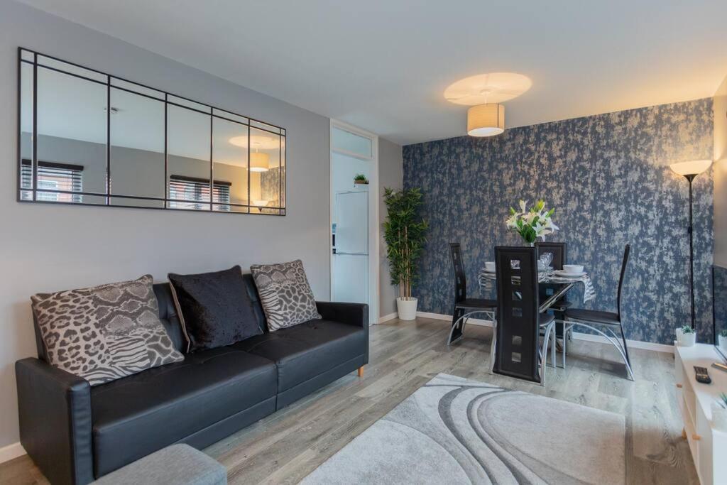 Beautiful Apartment In The Heart Of Belfast!! Bagian luar foto